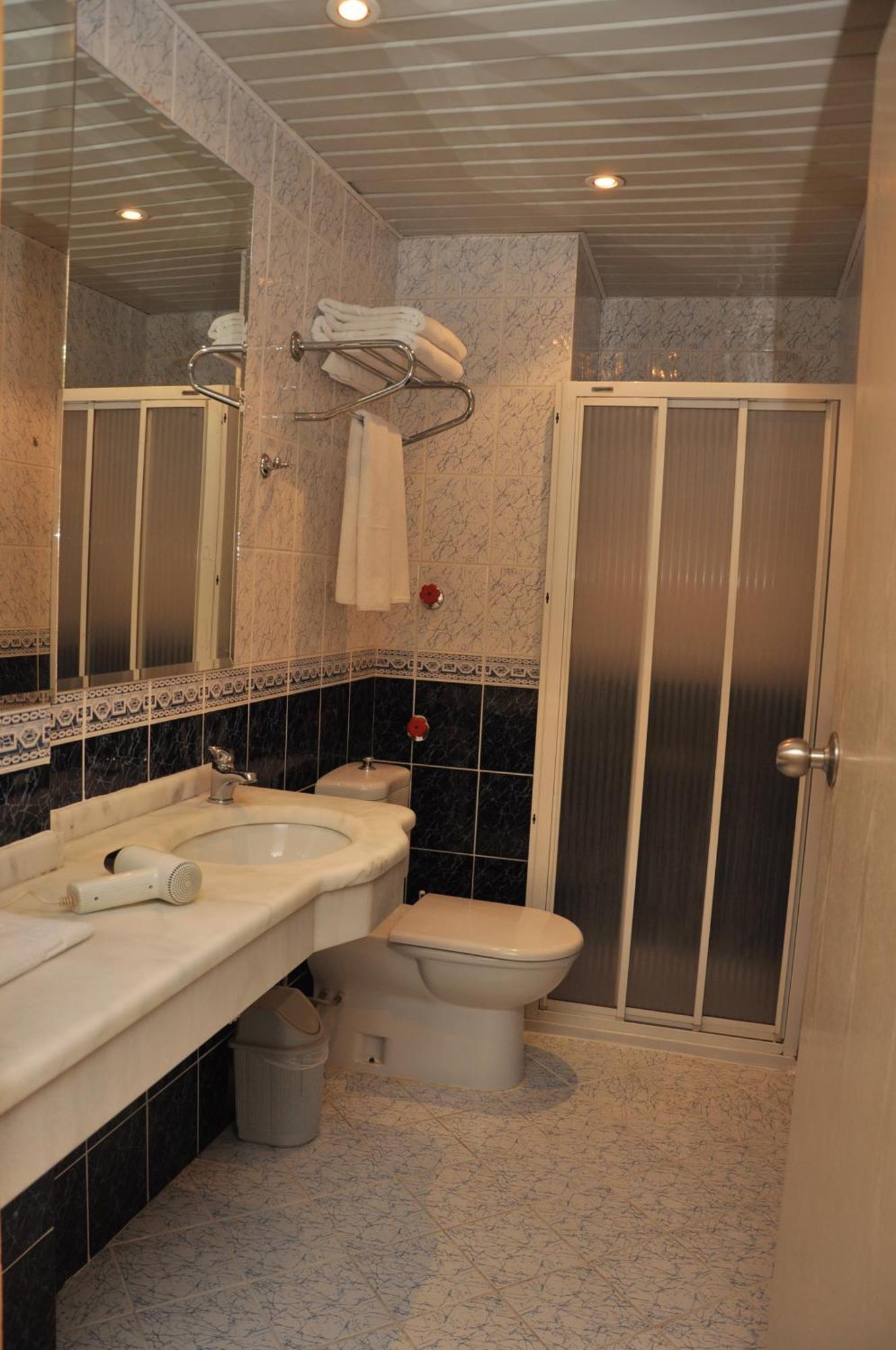 Apart Otel Amber-rose 3*